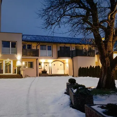 Haus Schnoell 3