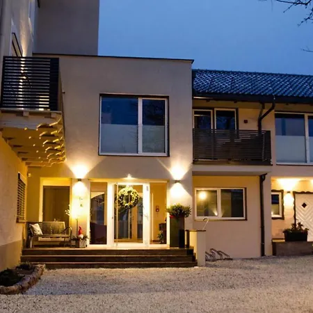 Haus Schnoell 3 * Mittersill